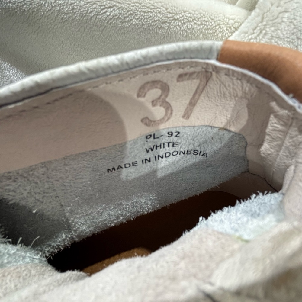 Blackstone Bootie - Picture 7 of 8